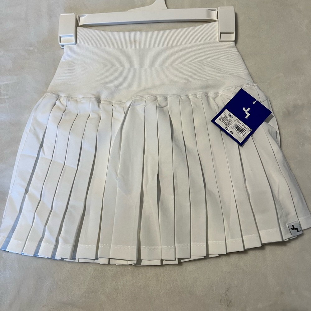 JoyLab XXS White Pleated Skirt shorts with High Stretch Waistband NWT